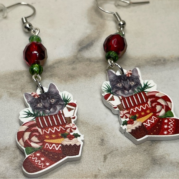 Kitty Cat Christmas Earrings - Picture 7 of 7